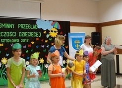 Zdjęcie z galerii: Na wiosennej łące