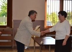 Zdjęcie z galerii: 2014.05.30. I Gminne Dyktando dla Dorosłych