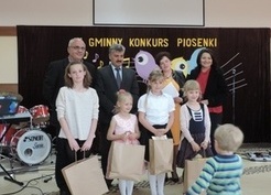 Zdjęcie z galerii: 2014.05.11. XI Gminny Konkurs Piosenki