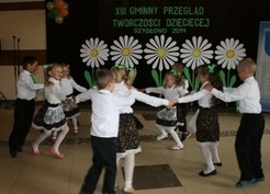 Zdjęcie z galerii: 2014.06.13. XIII Gminny Przegląd Twórczości Dziecięcej