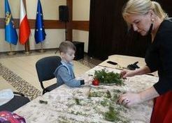 Zdjęcie z galerii: Warsztaty świąteczne w Centrum Upowszechniania Kultury w Szydłowie