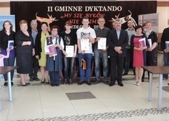 Zdjęcie z galerii: 52_2015 II Gminne Dyktando Dla Dorosłych